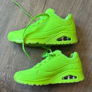 Skechers Neon Green Uno Women's Shoes